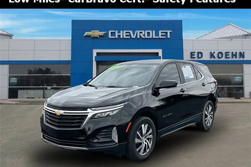 2022 Chevrolet Equinox LT photo 1
