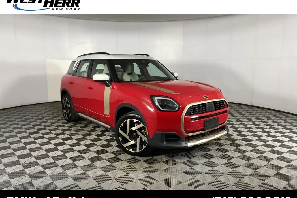 2025 Mini Cooper S ALL4 photo 1