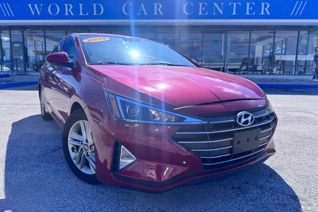 2019 Hyundai Elantra SEL photo 1