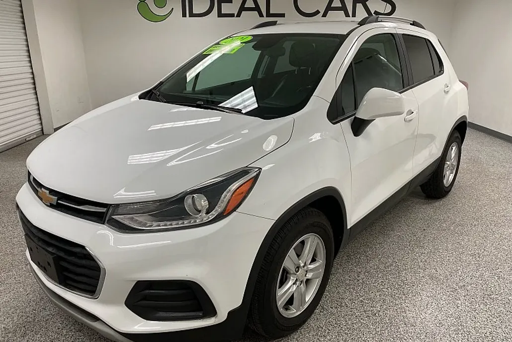 2021 Chevrolet Trax LT photo 1
