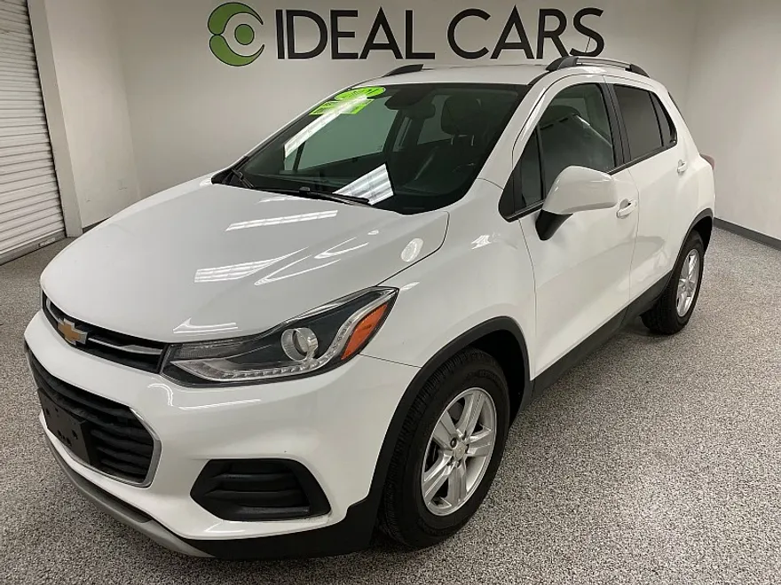 2021 Chevrolet Trax LT photo 1