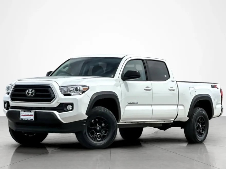 2023 Toyota Tacoma SR5 photo 1