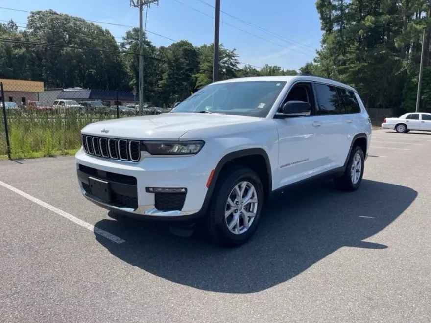 2022 Jeep Grand Cherokee Limited photo 1