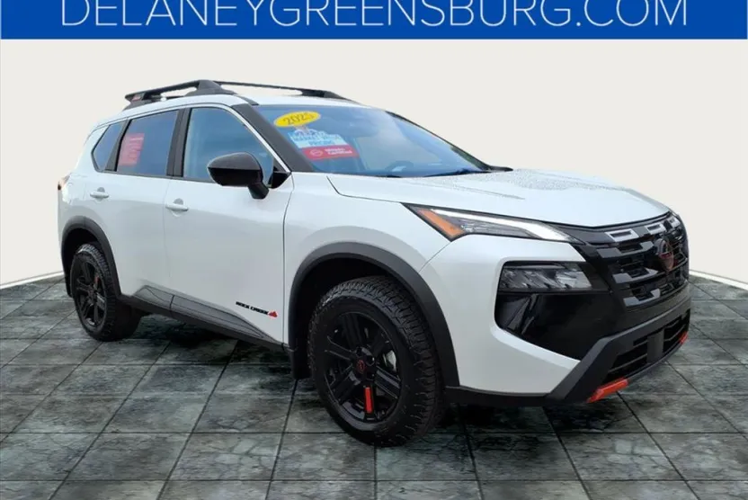 2025 Nissan Rogue photo 1