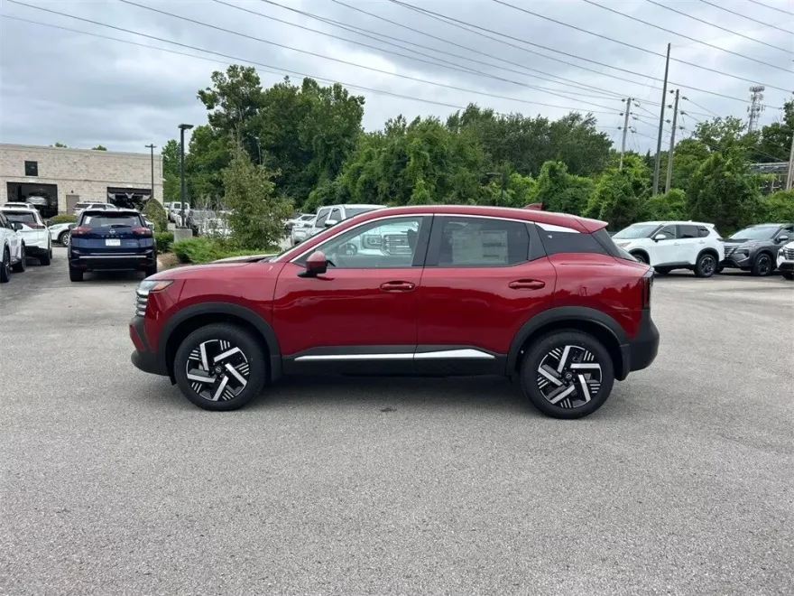 2025 Nissan Kicks SV photo 1