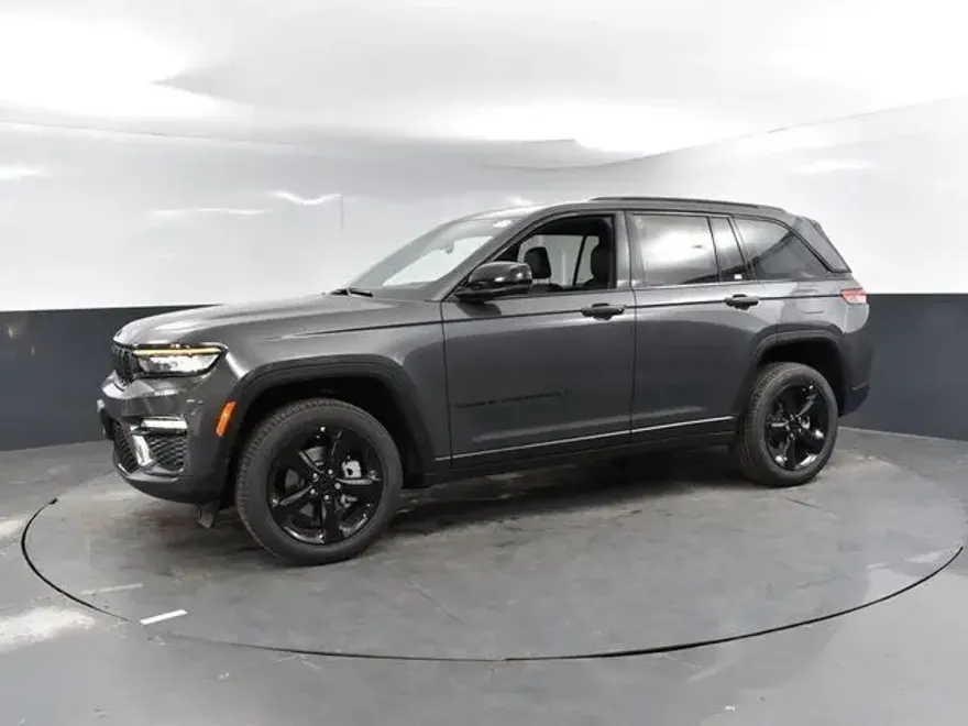 2025 Jeep Grand Cherokee Limited photo 1