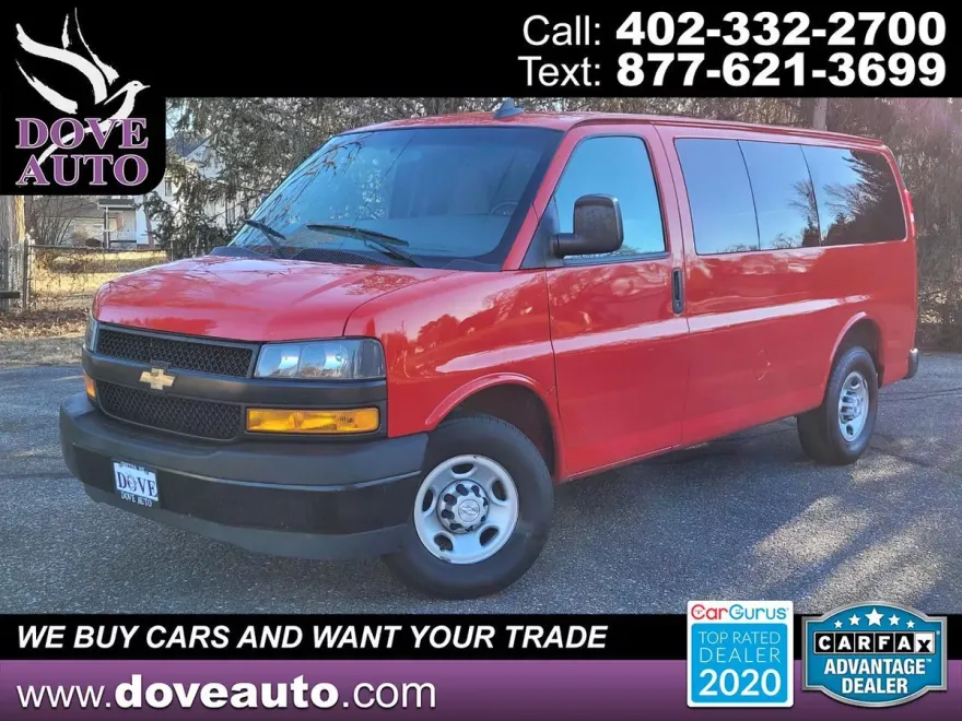 2019 Chevrolet Express Passenger LS photo 1
