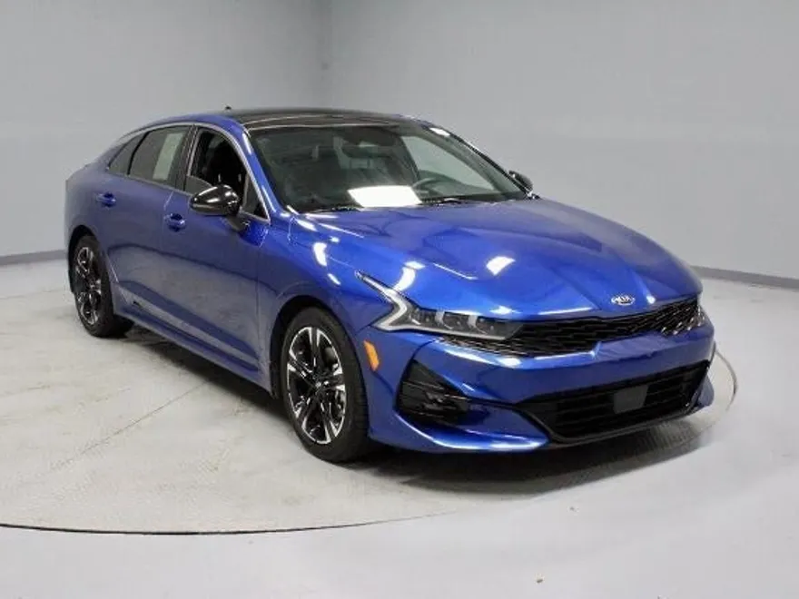 2021 Kia K5 GT-Line photo 1