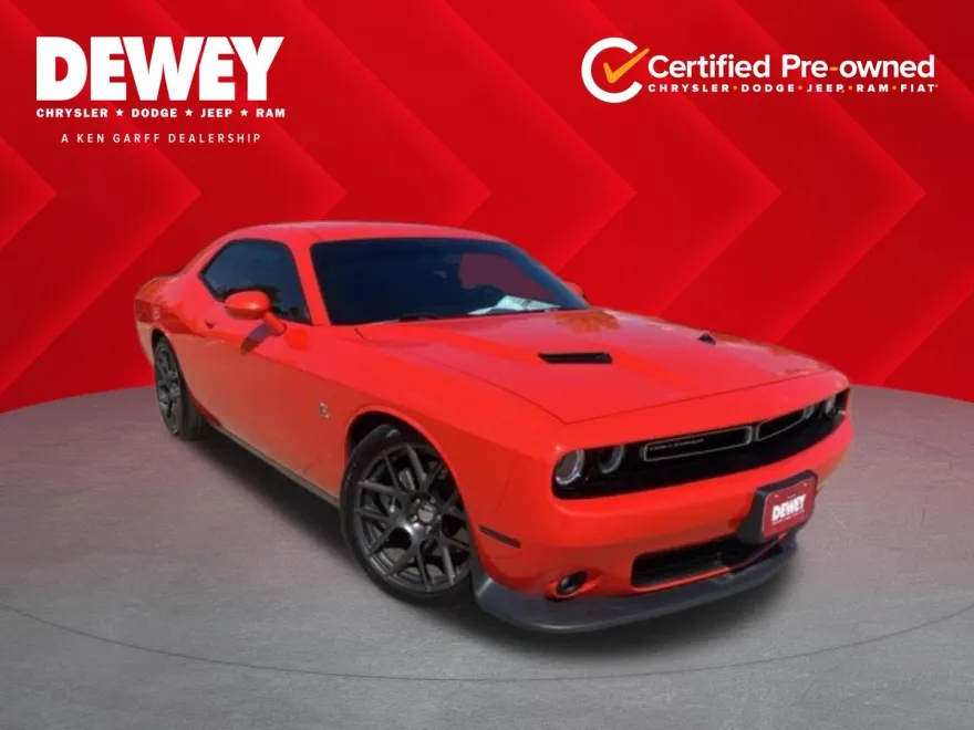 2016 Dodge Challenger R/T Scat Pack photo 1