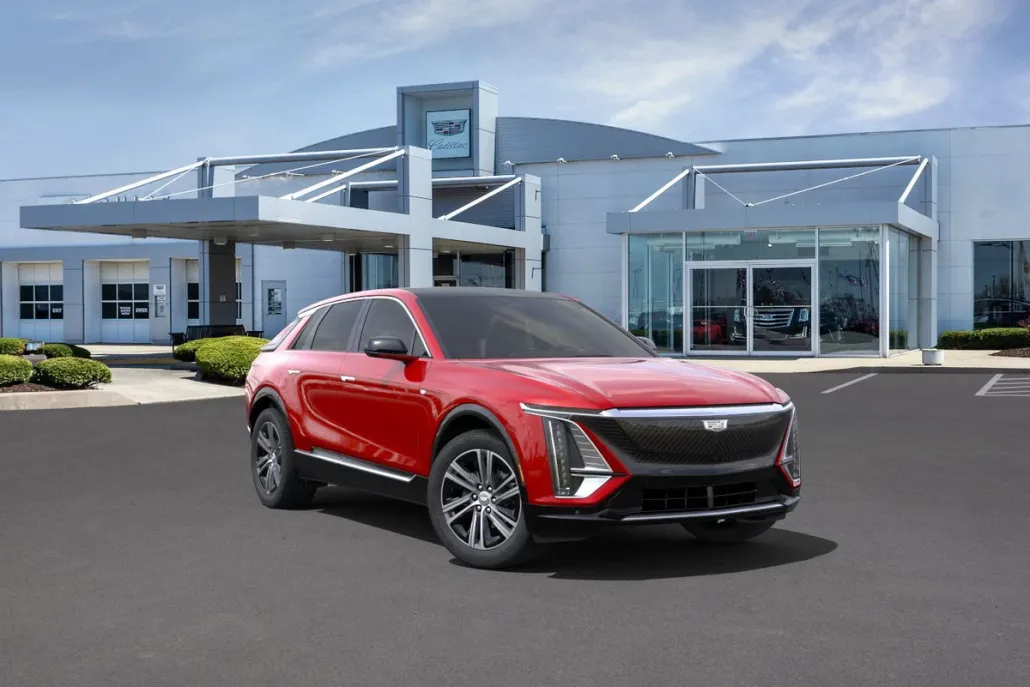 2025 Cadillac Lyriq Luxury photo 1