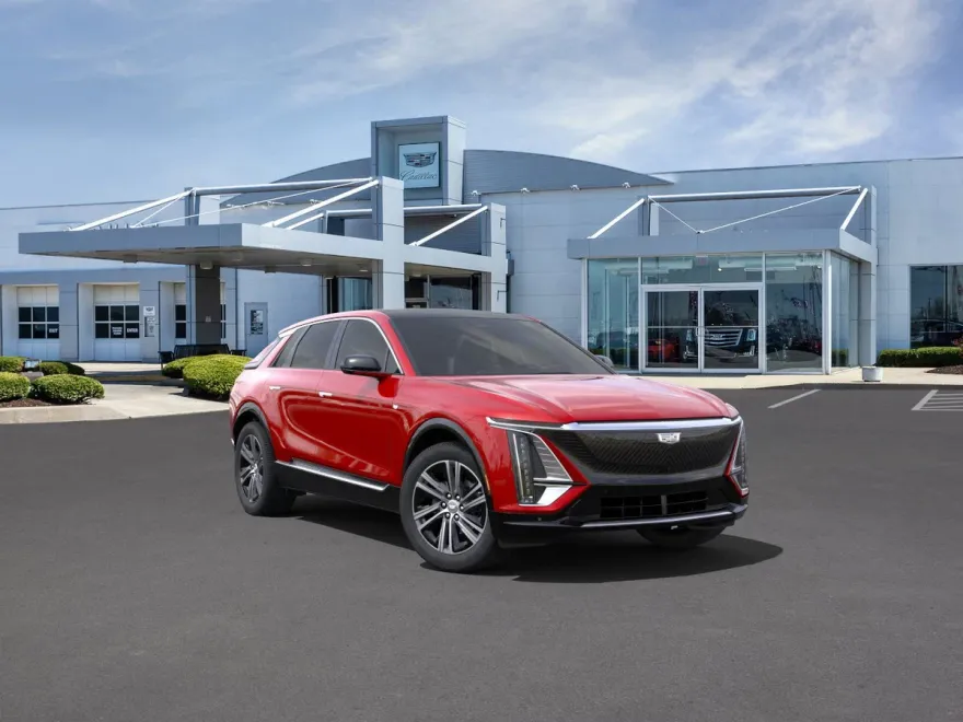 2025 Cadillac Lyriq Luxury photo 1