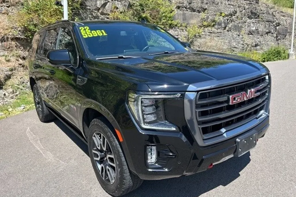 2022 Gmc Yukon AT4 photo 1