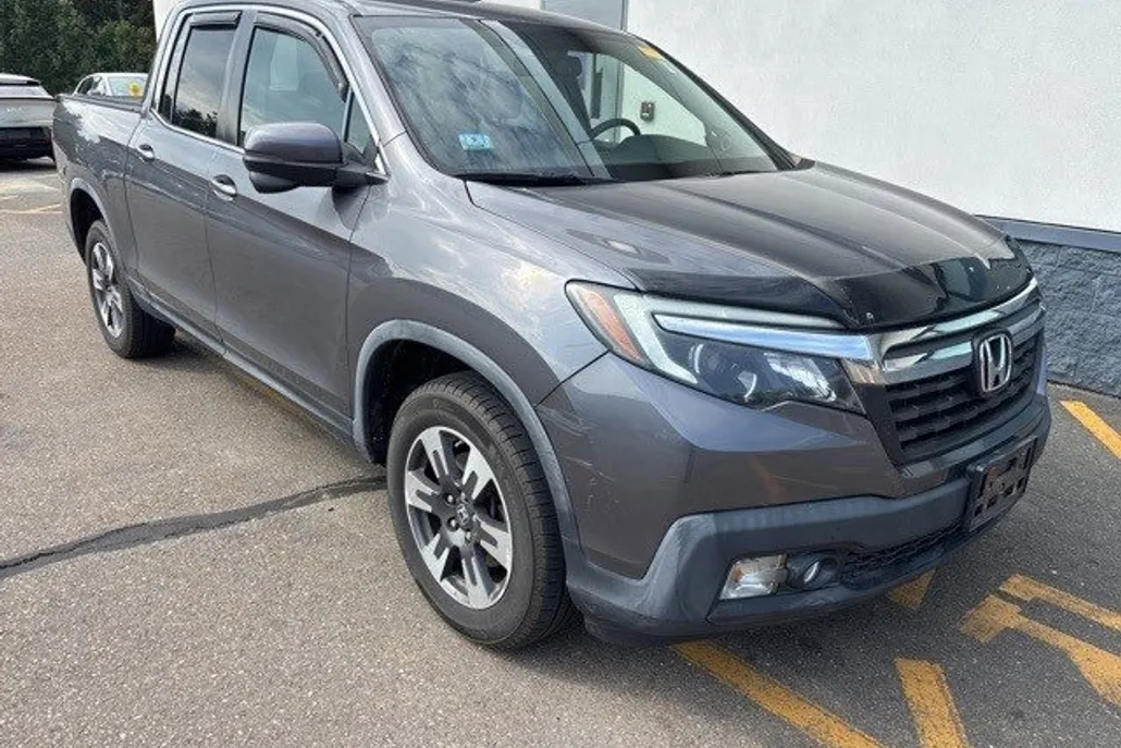 2017 Honda Ridgeline RTL-T photo 1
