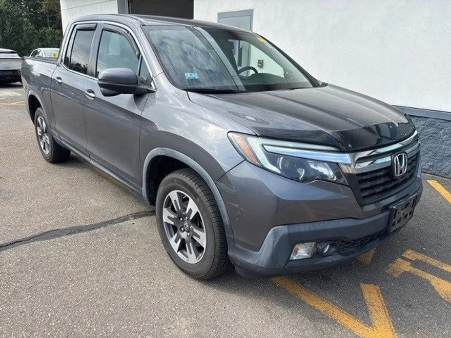 2017 Honda Ridgeline RTL-T photo 1