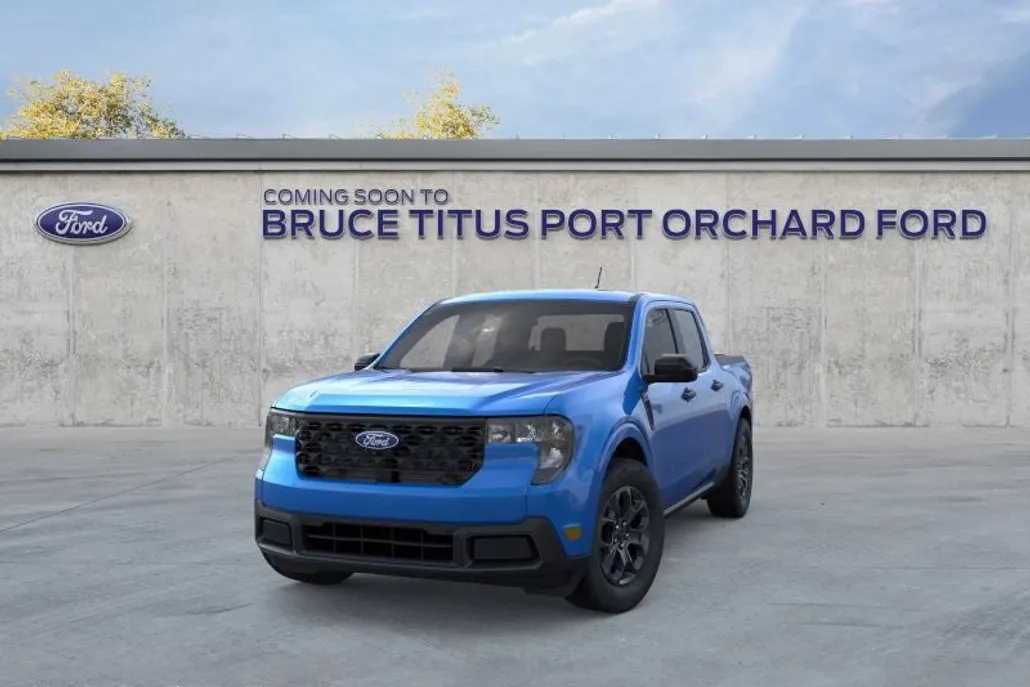 2025 Ford Maverick XLT photo 1