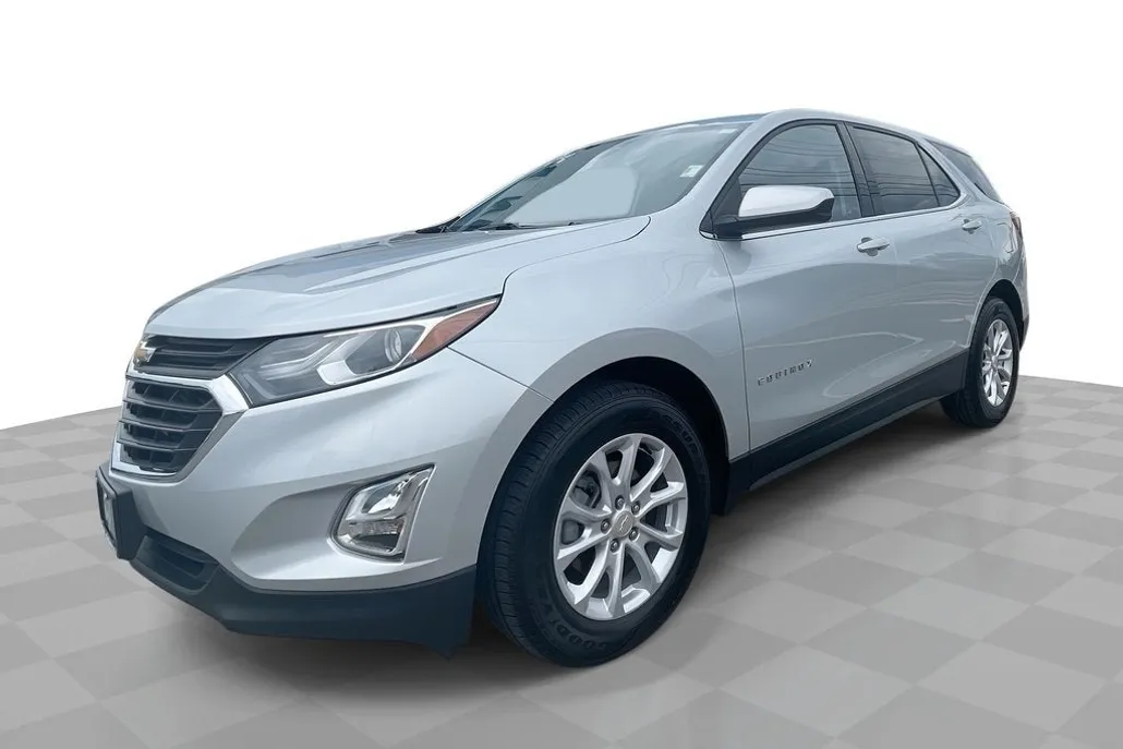 2020 Chevrolet Equinox LT photo 1