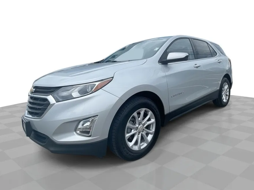2020 Chevrolet Equinox LT photo 1