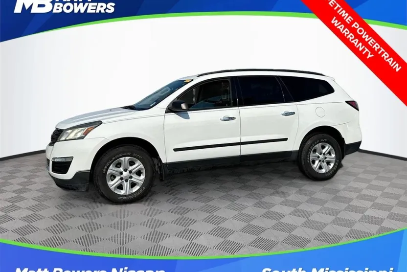 2017 Chevrolet Traverse LS photo 1