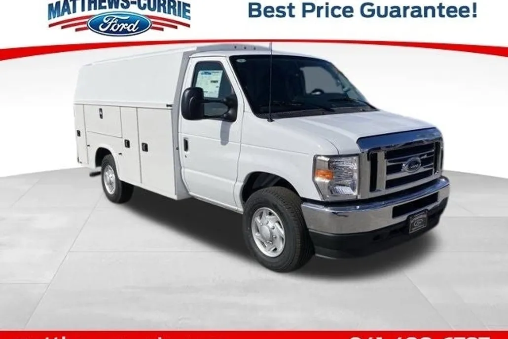 2025 Ford E-350 Base photo 1