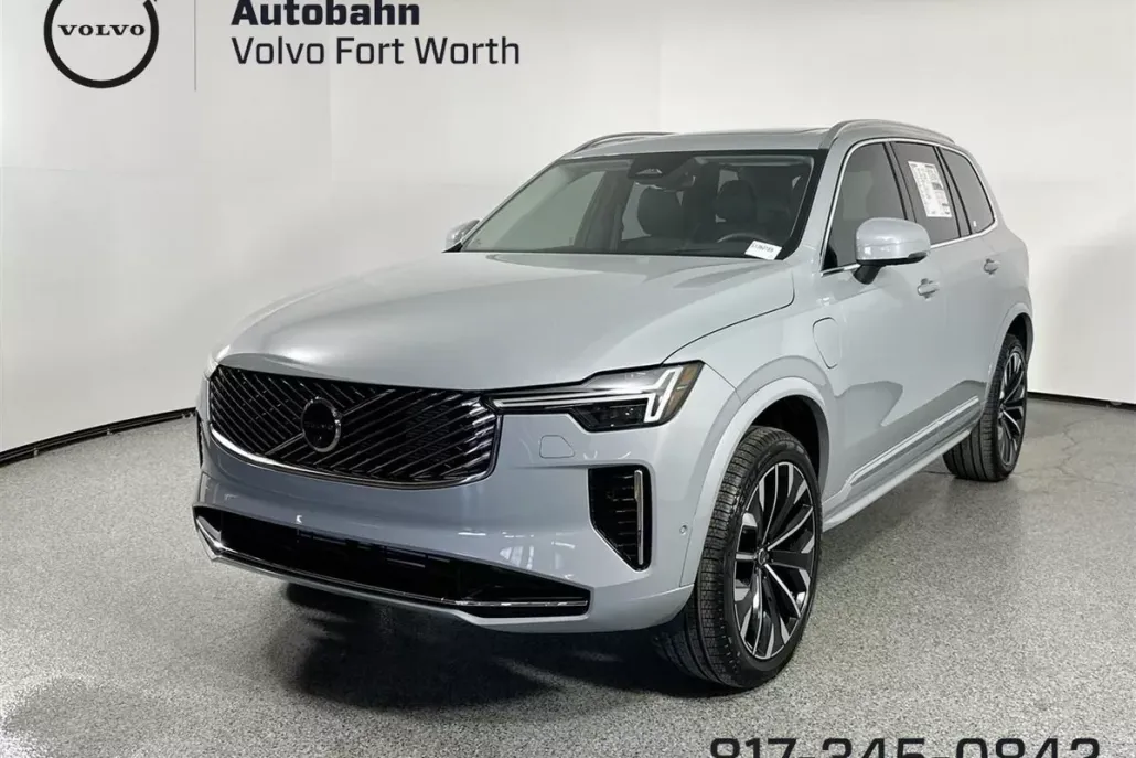2025 Volvo XC90 photo 1