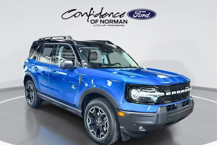 2025 Ford Bronco Sport Outer Banks photo 1