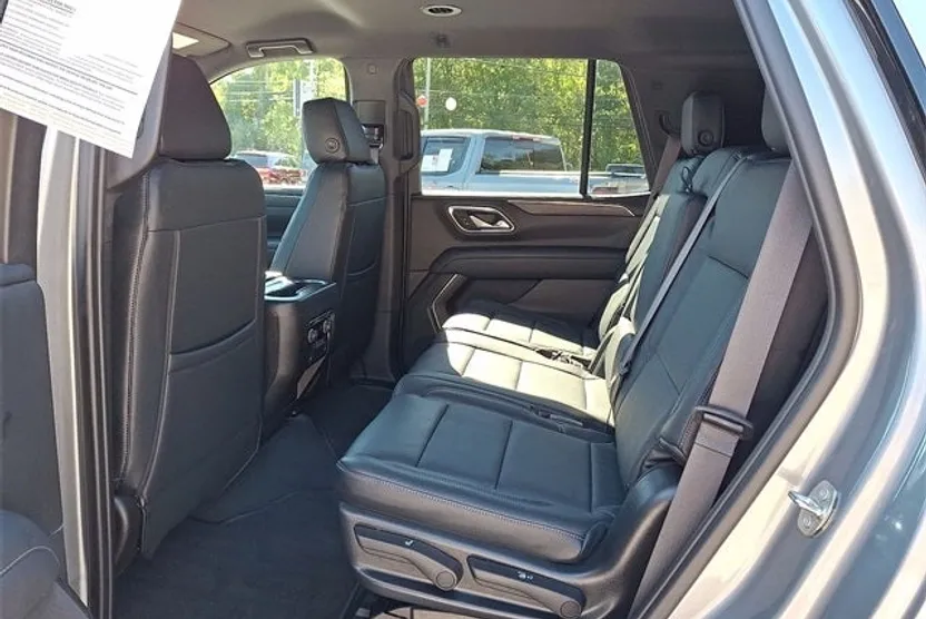 2023 Chevrolet Tahoe LS photo 1