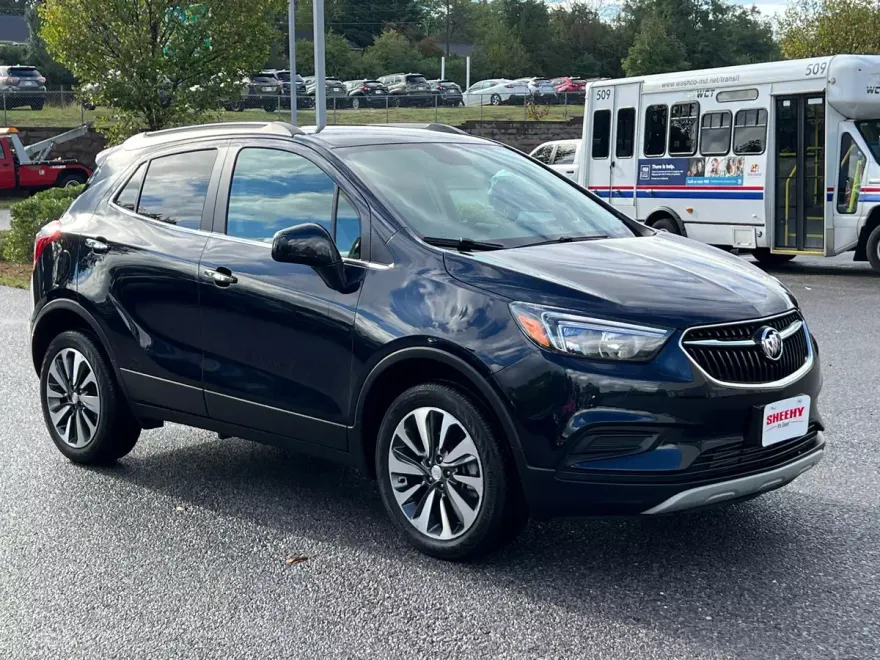 2022 Buick Encore Preferred photo 1