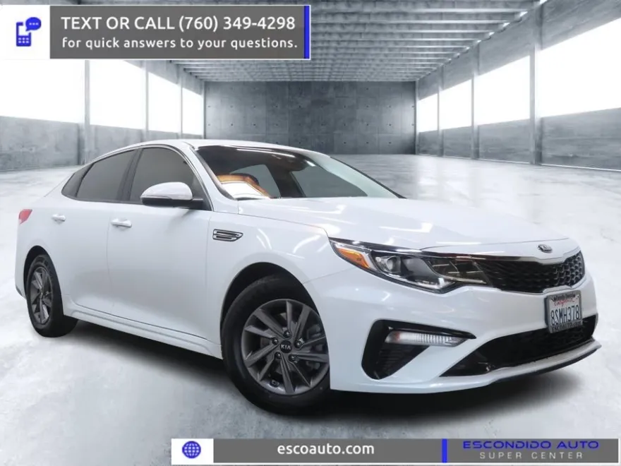 2020 Kia Optima LX photo 1