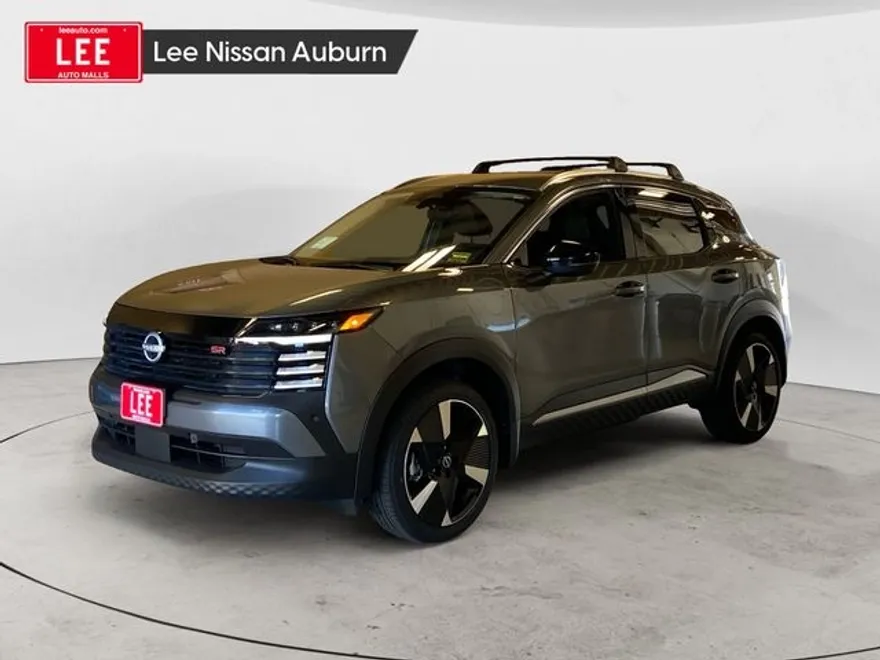 2026 Nissan Kicks SR photo 1