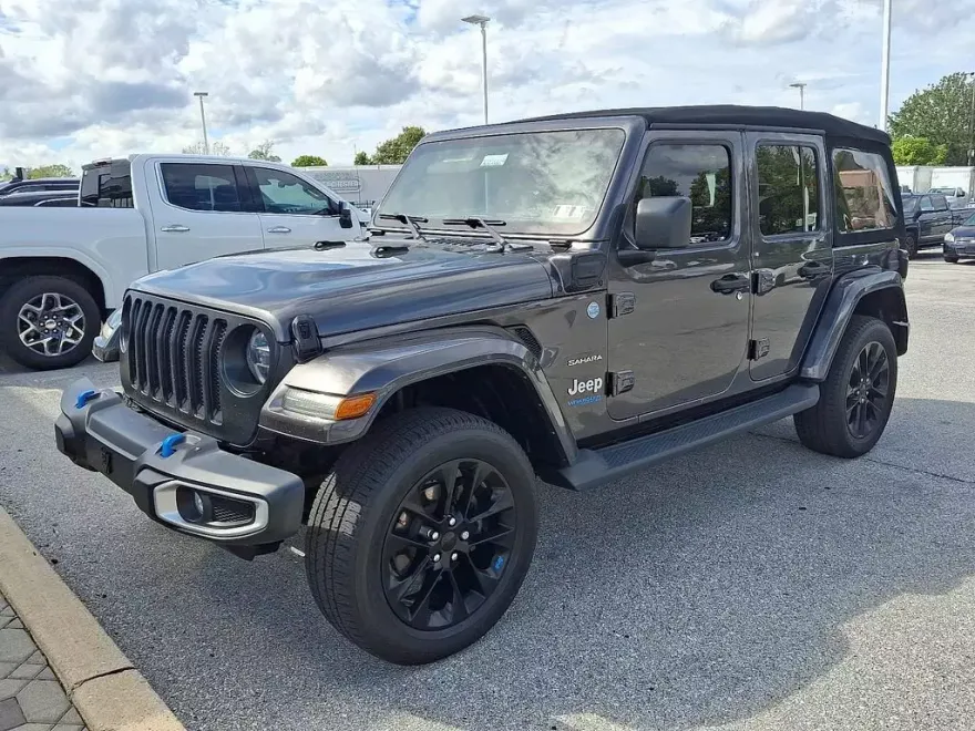 2022 Jeep Wrangler Unlimited Sahara 4xe photo 1