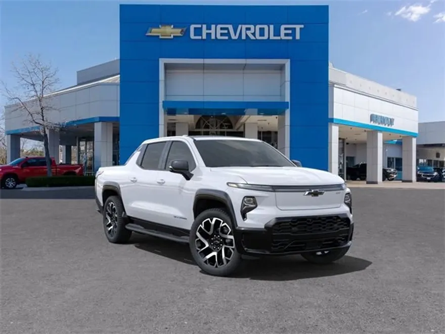 2024 Chevrolet Silverado EV RST photo 1