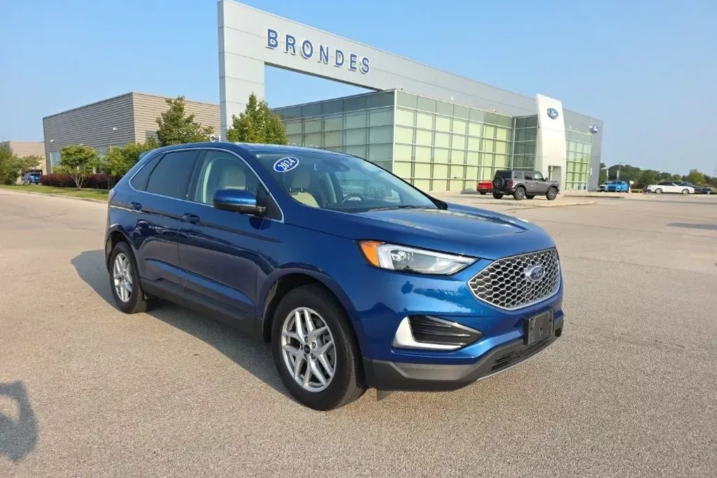 2024 Ford Edge SEL photo 1