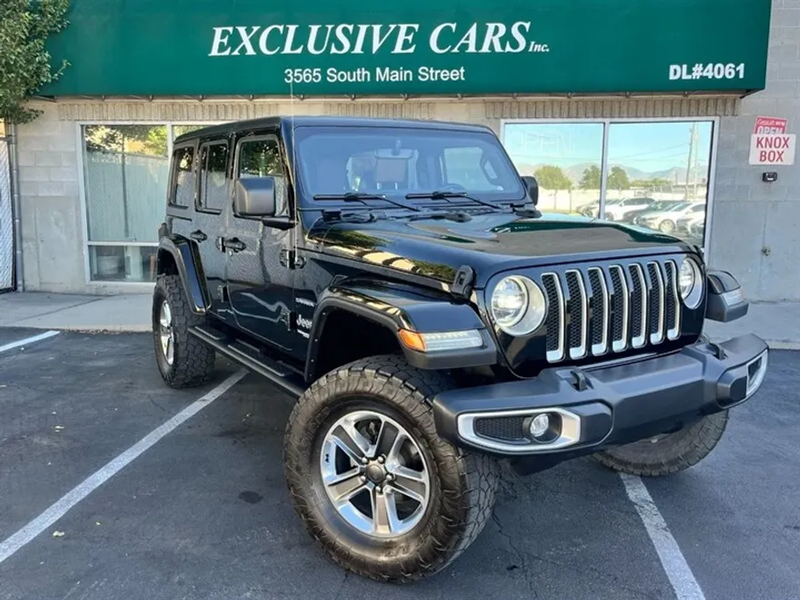 2021 Jeep Wrangler Unlimited Sahara photo 1