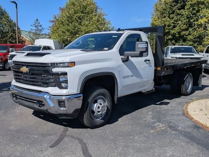 2025 Chevrolet Silverado 3500HD Work Truck photo 1