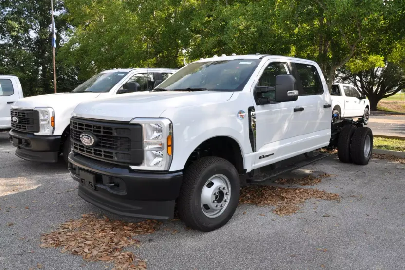 2026 Ford F-350 photo 1