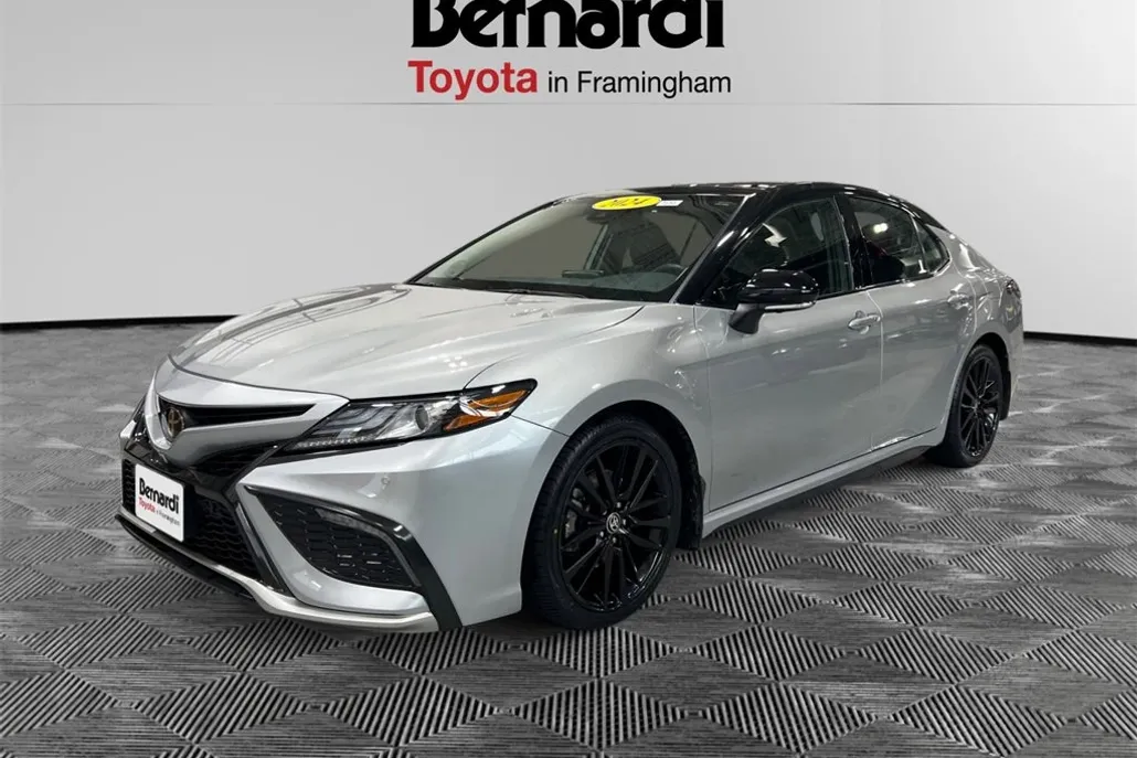 2024 Toyota Camry XSE V6 photo 1