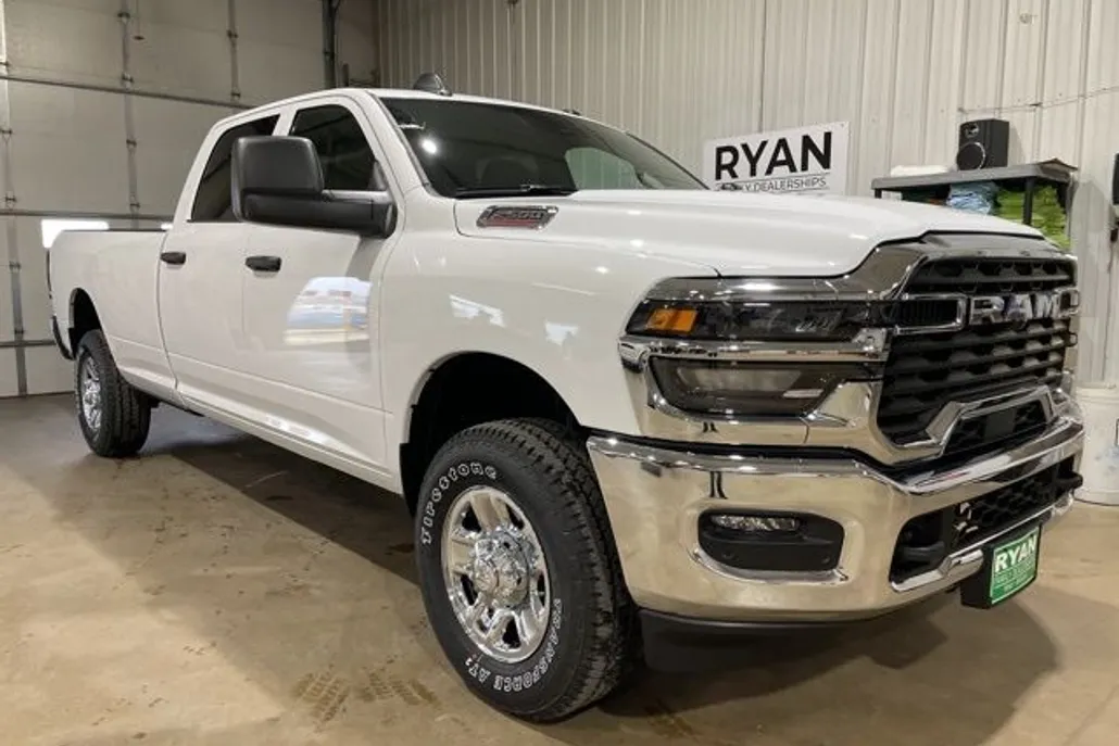 2025 Ram 2500 Tradesman photo 1