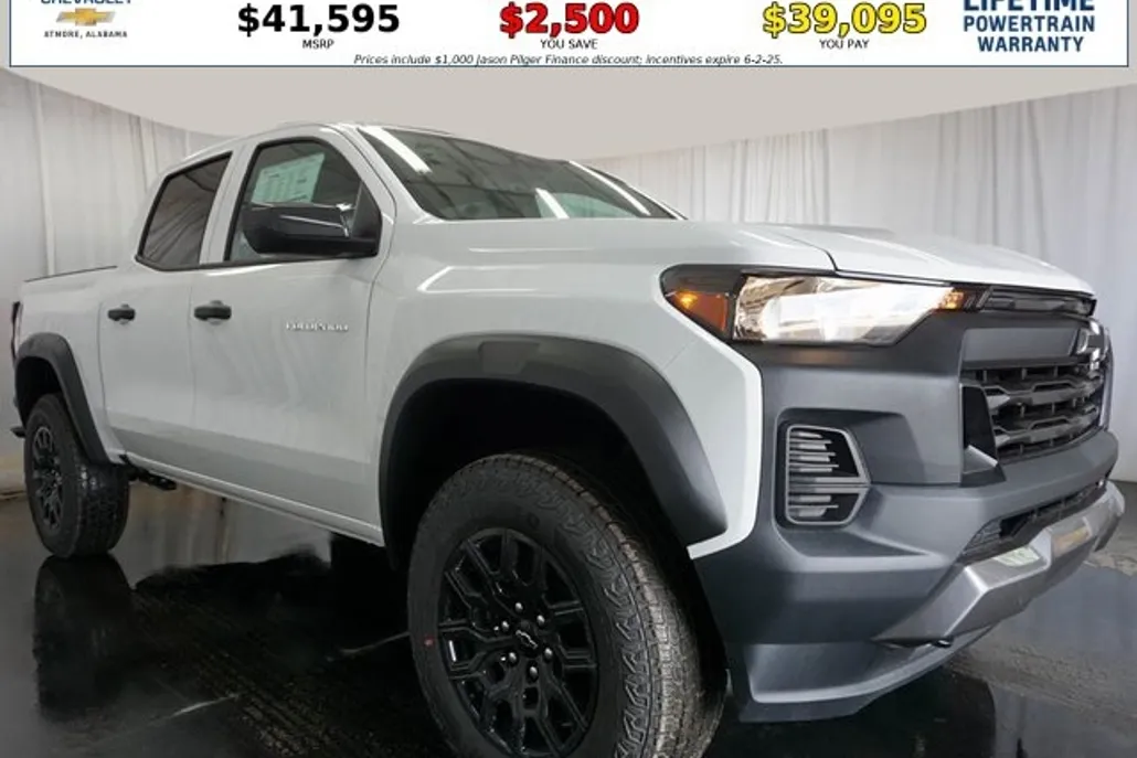 2025 Chevrolet Colorado Trail Boss photo 1