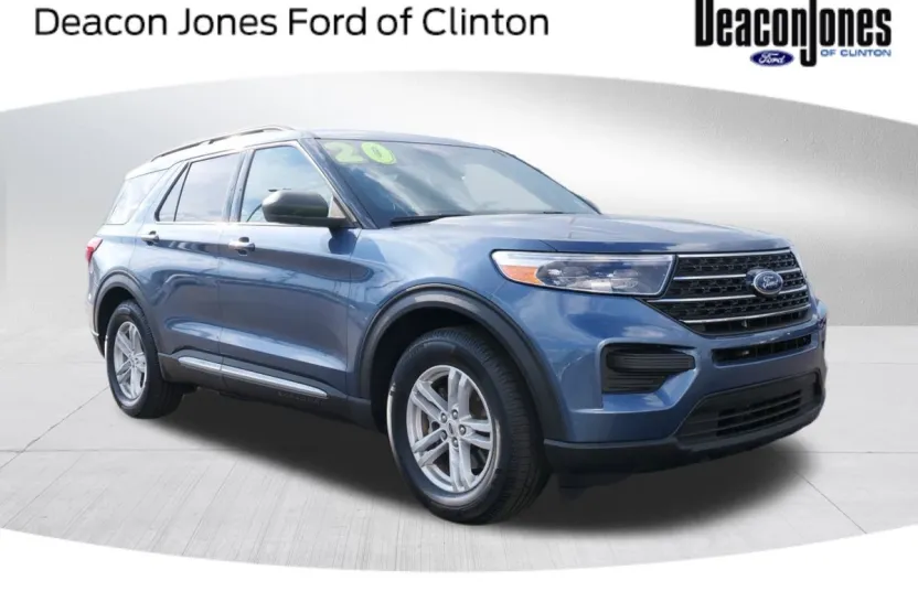 2020 Ford Explorer XLT photo 1