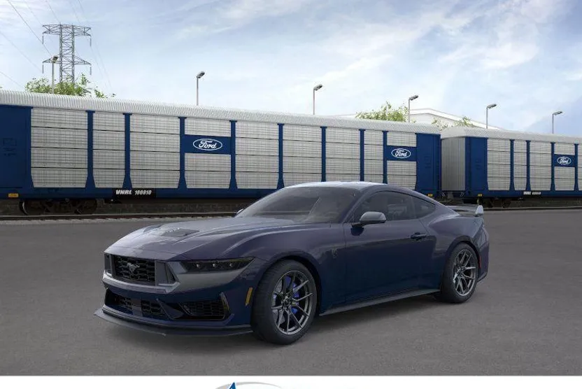2025 Ford Mustang Dark Horse photo 1