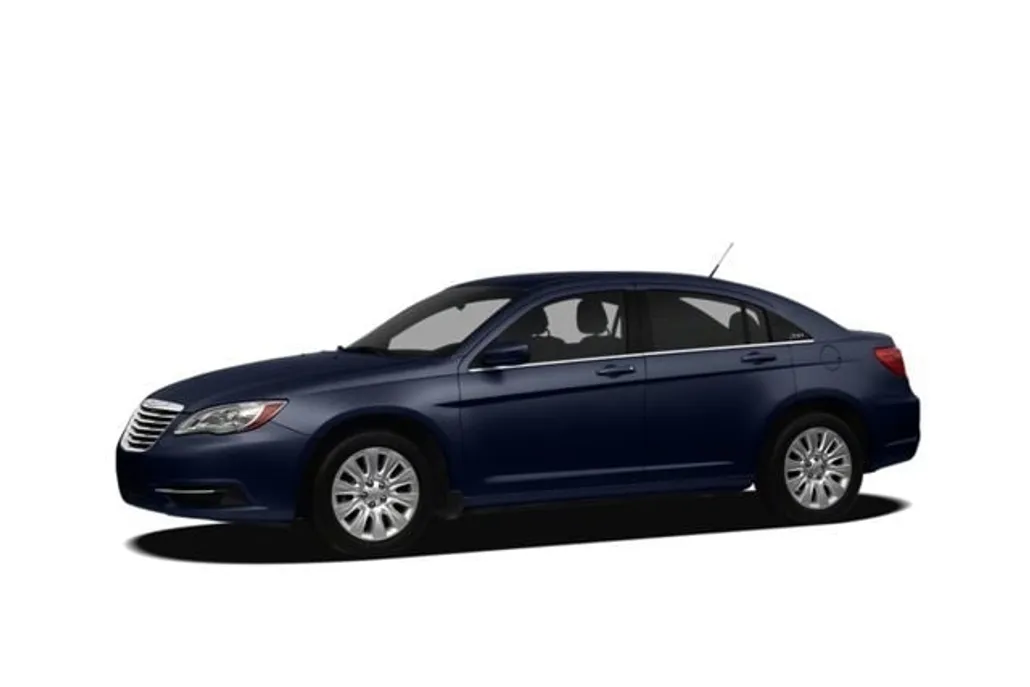 2012 Chrysler 200 Touring photo 1