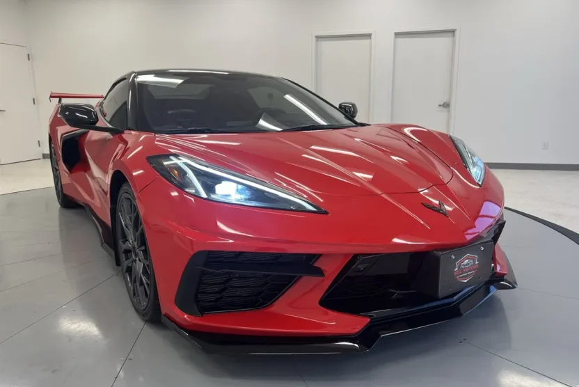 2023 Chevrolet Corvette 2LT Convertible photo 1
