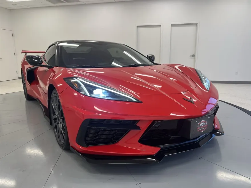 2023 Chevrolet Corvette 2LT Convertible photo 1