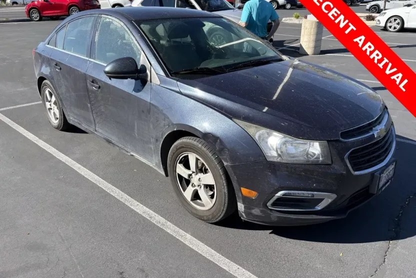 2015 Chevrolet Cruze photo 1