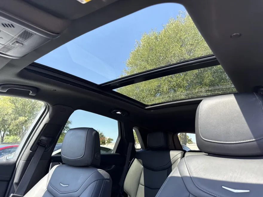 2023 Cadillac XT5 Premium Luxury photo 1