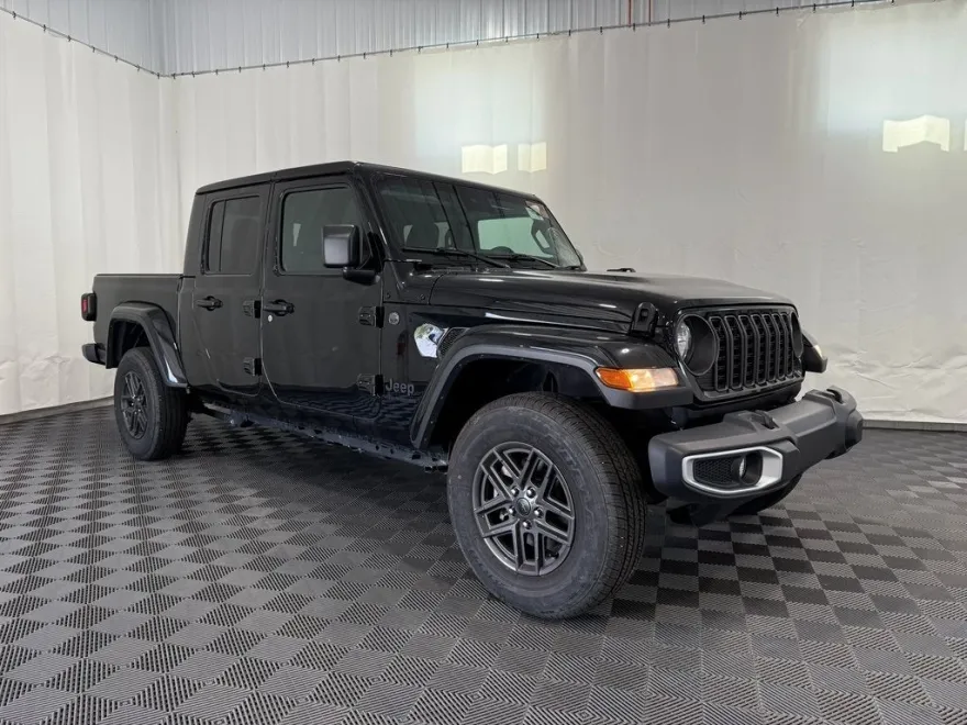 2024 Jeep Gladiator Sport S photo 1
