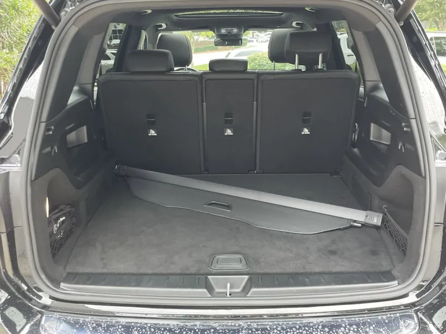 2024 Mercedes Benz GLB 250 4MATIC photo 1