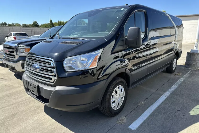 2019 Ford Transit photo 1