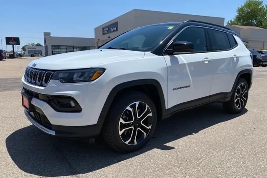2024 Jeep Compass Limited photo 1