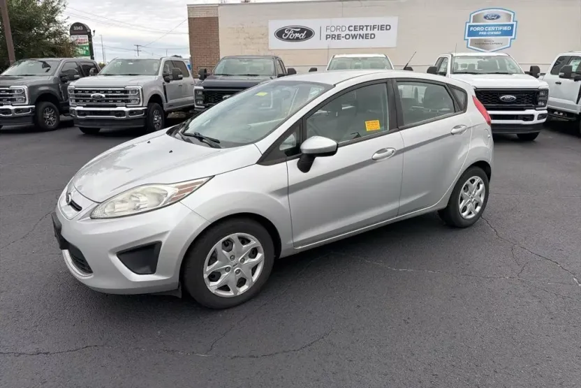 2012 Ford Fiesta SE photo 1